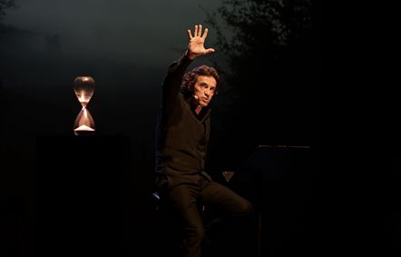 IL VETRO DELLA CLESSIDRA