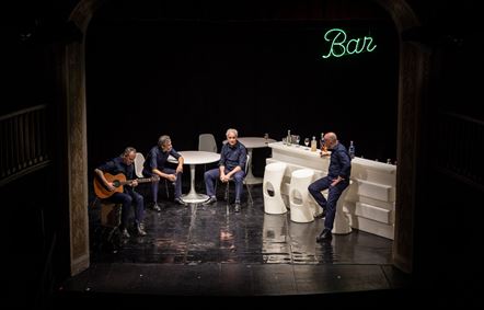 IL BAR SOTTO IL MARE