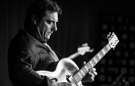 TRIBUTO AL GRANDE CHITARRISTA DJANGO REINHARDT