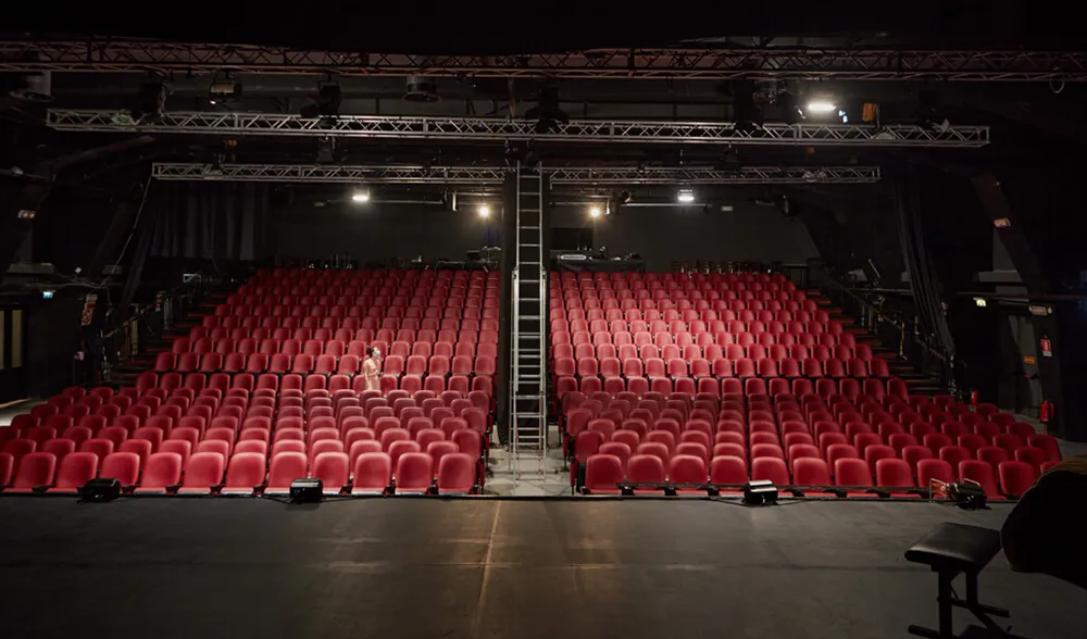 Teatro menotti palco vista platea